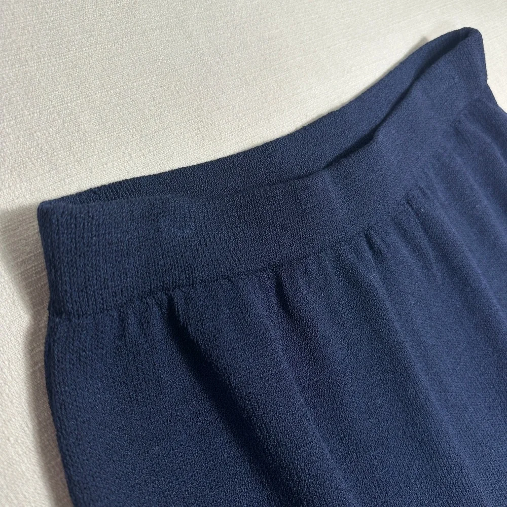 St. John Sportswear Knit Skirt Womens 10 Navy Blue Excellent Elastic Waist USA